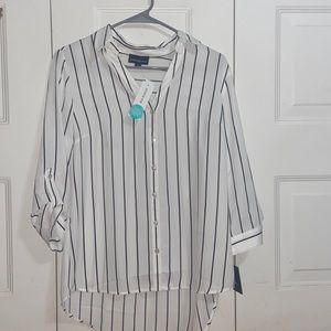 Stitch fix - new with tags - fortune + ivy hali button down blouse.